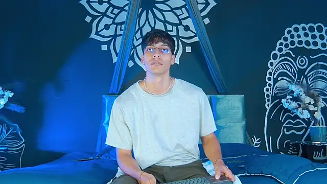 AlessioVitale online show from 01-07-26, 12:32