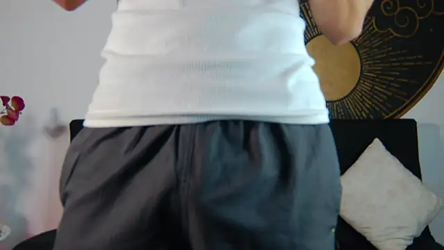 Snapshot of AlessioVitale chatting on 02-13-26, 08:09 AlessioVitale online show from 02-13-26, 08:09