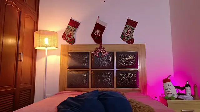 Snapshot of dark_angell77 chatting on 12-05-25, 11:09 dark angell77 online show from 12-05-25, 11:09