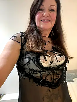 HotLdyllic online show from 11-29-25, 06:08