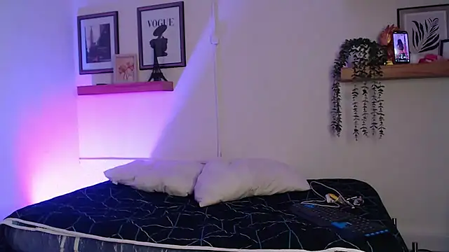 Madisonkay online show from 03-29-26, 07:04