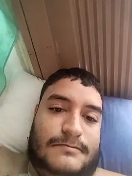 Snapshot of yeisonren99 chatting on 11-01-25, 01:49 yeisonren99 online show from 11-01-25, 01:49