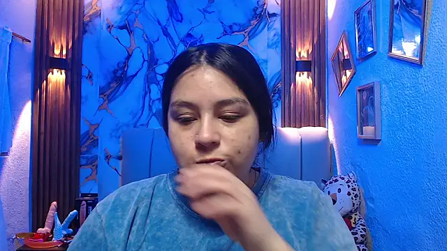 Snapshot of lehia_285 chatting on 03-19-26, 01:11 lehia 285 online show from 03-19-26, 01:11