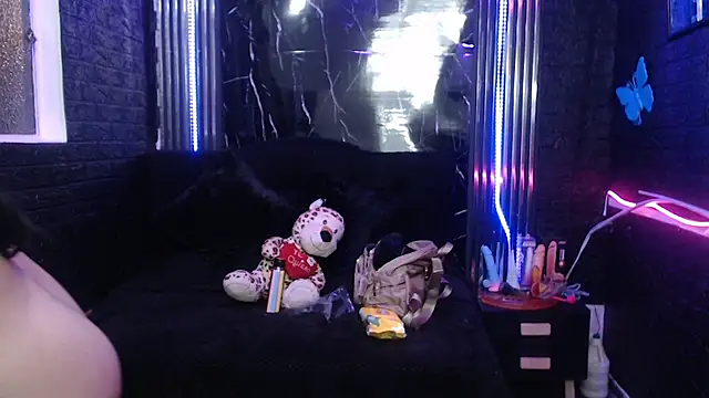 Snapshot of lehia_285 chatting on 04-16-26, 02:40 lehia 285 online show from 04-16-26, 02:40