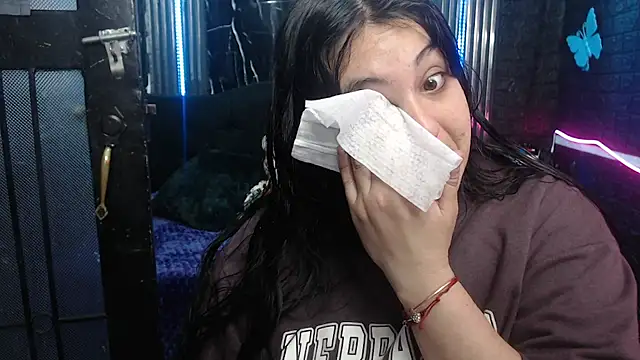 Snapshot of lehia_285 chatting on 06-25-26, 01:16 lehia 285 online show from 06-25-26, 01:16