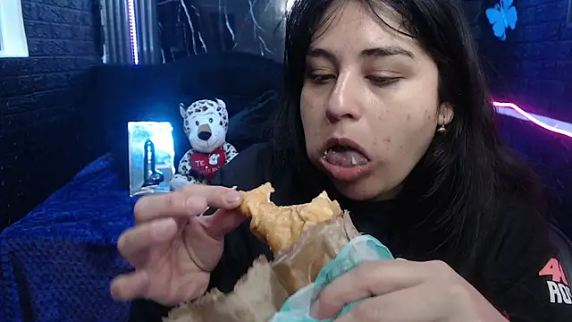 Snapshot of lehia_285 chatting on 06-03-26, 01:12 lehia 285 online show from 06-03-26, 01:12