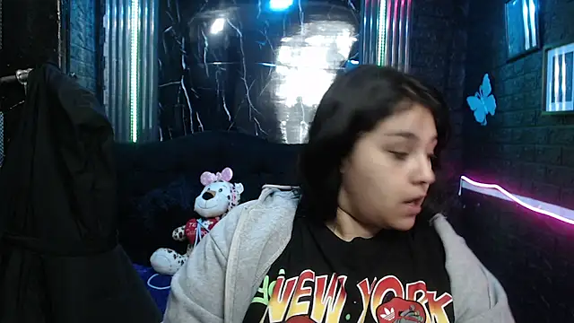 Snapshot of lehia_285 chatting on 06-11-26, 01:08 lehia 285 online show from 06-11-26, 01:08