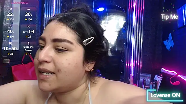 Snapshot of lehia_285 chatting on 07-18-26, 01:52 lehia 285 online show from 07-18-26, 01:52