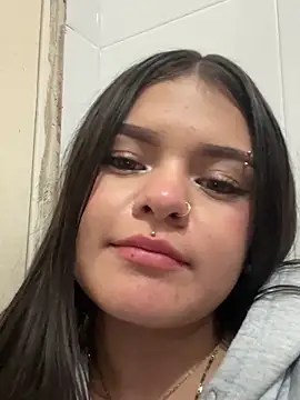 Camila Duarte  online show from 11-05-25, 02:36