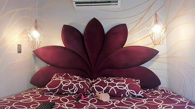 Staarhot online show from 02-19-26, 12:24