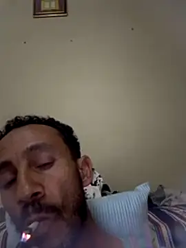 Snapshot of walide100000 chatting on 04-07-26, 07:59 walide100000 online show from 04-07-26, 07:59