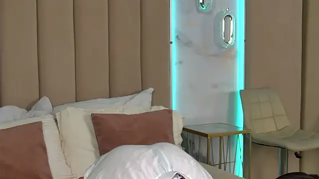  AlinaHot  online show from 02-20-26, 04:09