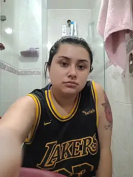 CurvyNoir online show from 11-28-25, 04:07