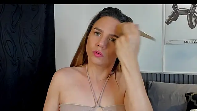 Cloe Bonne online show from 11-24-25, 09:48