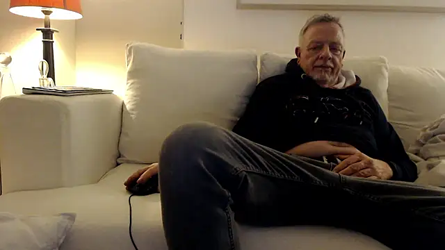 Dennislover007 online show from 01-16-26, 09:08