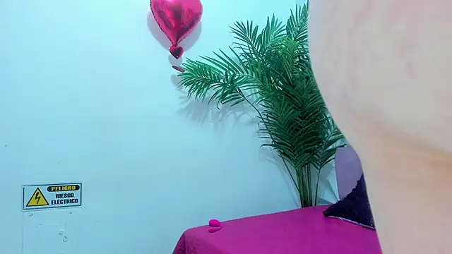 Anggie Miller online show from 02-20-26, 08:16