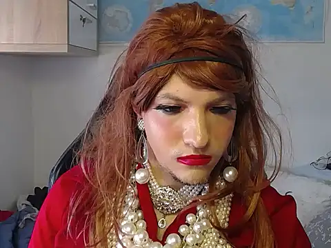 VanesaCrossic online show from 10-31-25, 09:17