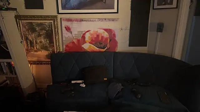 Snapshot of IntimeWild chatting on 12-04-25, 11:48 IntimeWild online show from 12-04-25, 11:48