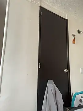 Saray lo online show from 10-31-25, 07:54