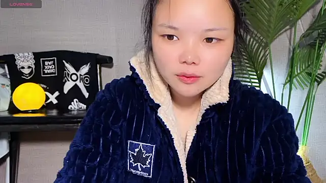 0xiaosu0 online show from 12-18-25, 01:55