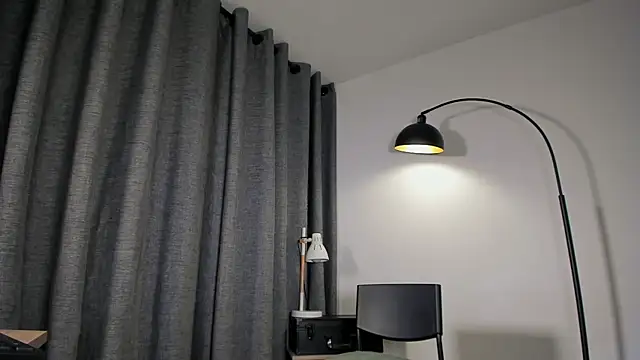 Snapshot of lianewhite chatting on 11-09-25, 12:14 lianewhite online show from 11-09-25, 12:14