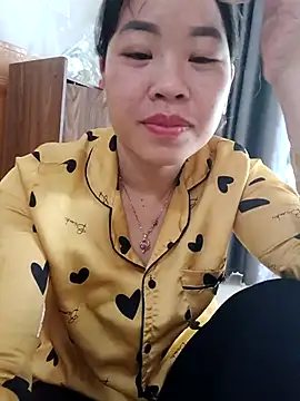 kitti-krush online show from 11-03-25, 03:45