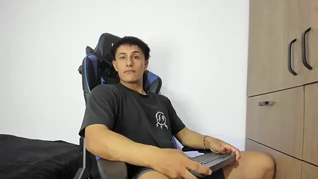 dorman boy online show from 11-27-25, 03:29