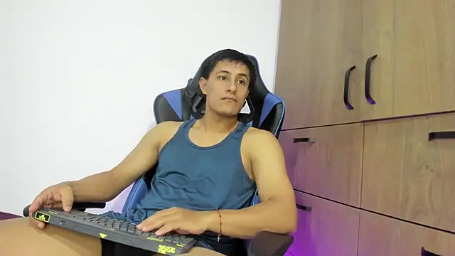 dorman boy online show from 12-19-25, 02:37