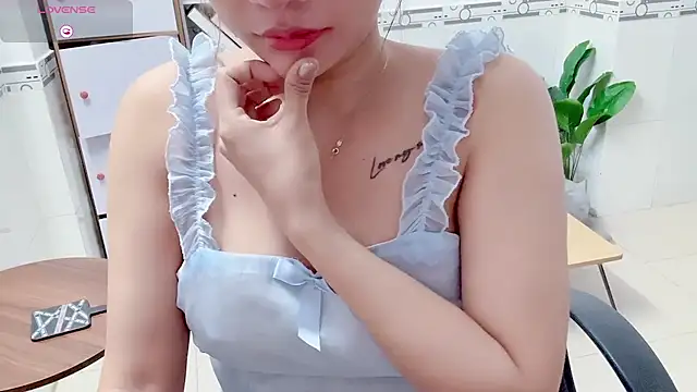 Snapshot of CIIN_CIIN chatting on 05-23-26, 05:45 CIIN CIIN online show from 05-23-26, 05:45