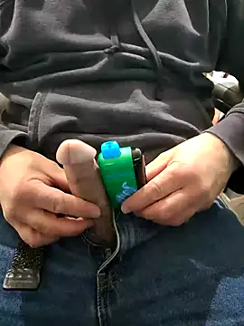 Snapshot of big_Jizzy_125 chatting on 11-03-25, 03:45 big Jizzy 125 online show from 11-03-25, 03:45