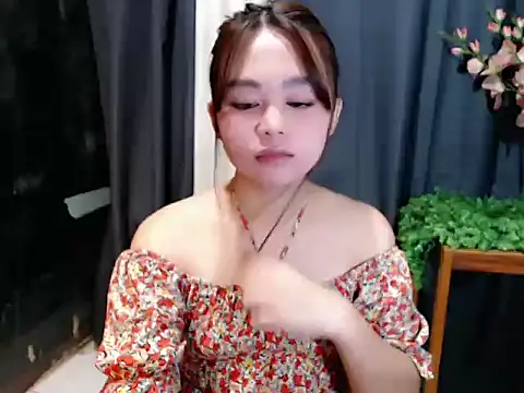 lustfullakim online show from 04-19-26, 02:29