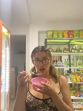 liahot69 online show from 05-15-26, 01:58