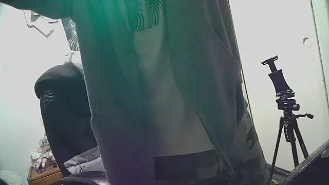 YoungStallionXL online show from 02-26-26, 06:13