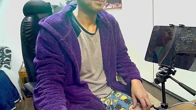 YoungStallionXL online show from 02-23-26, 09:54