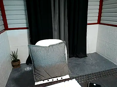 xwildflowerx online show from 03-11-26, 09:31