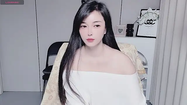 YunShan-33 online show from 11-23-25, 01:43