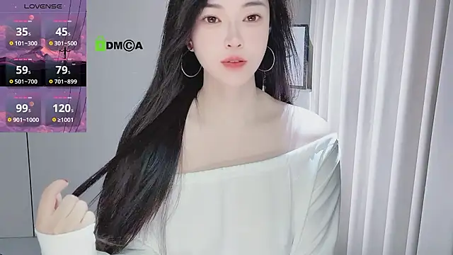 YunShan-33 online show from 02-18-26, 04:32