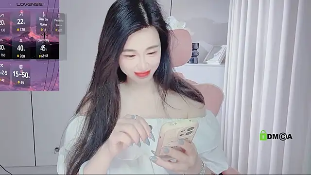 YunShan-33 online show from 04-18-26, 02:25