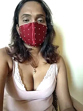 Queen-dhivya online show from 02-27-26, 04:12