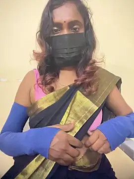 Queen-dhivya online show from 11-22-25, 12:37