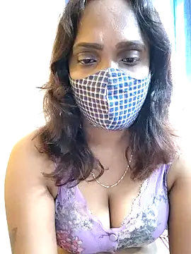 Queen-dhivya online show from 12-21-25, 04:25