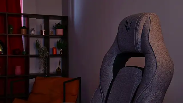 ElinVale online show from 04-08-26, 08:49