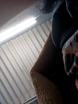 bearslove143 online show from 11-10-25, 05:56