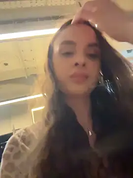 Snapshot of KristiRich chatting on 02-02-26, 08:13 KristiRich online show from 02-02-26, 08:13