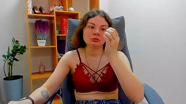 Stella-Maers online show from 05-21-26, 07:06
