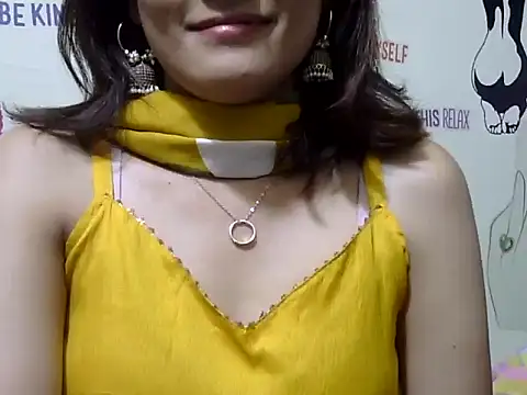 maira 33 online show from 03-08-26, 04:21