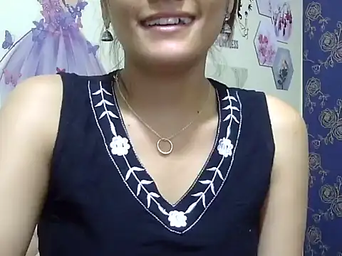 maira 33 online show from 03-26-26, 06:11