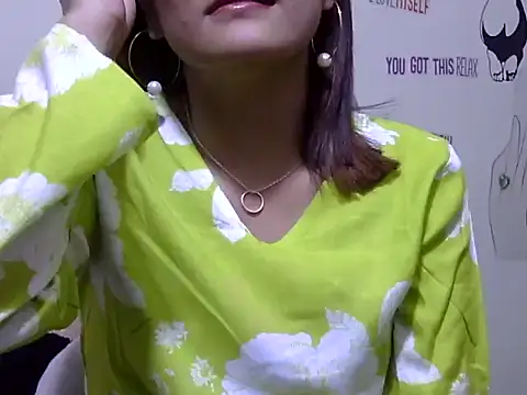 maira 33 online show from 03-20-26, 03:13