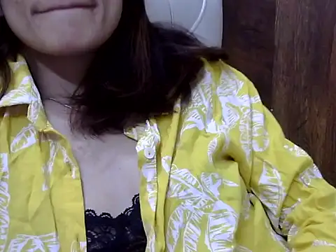 maira 33 online show from 11-15-25, 02:48