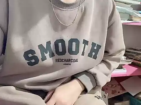 Snapshot of LunoChucki chatting on 02-27-26, 01:39 LunoChucki online show from 02-27-26, 01:39